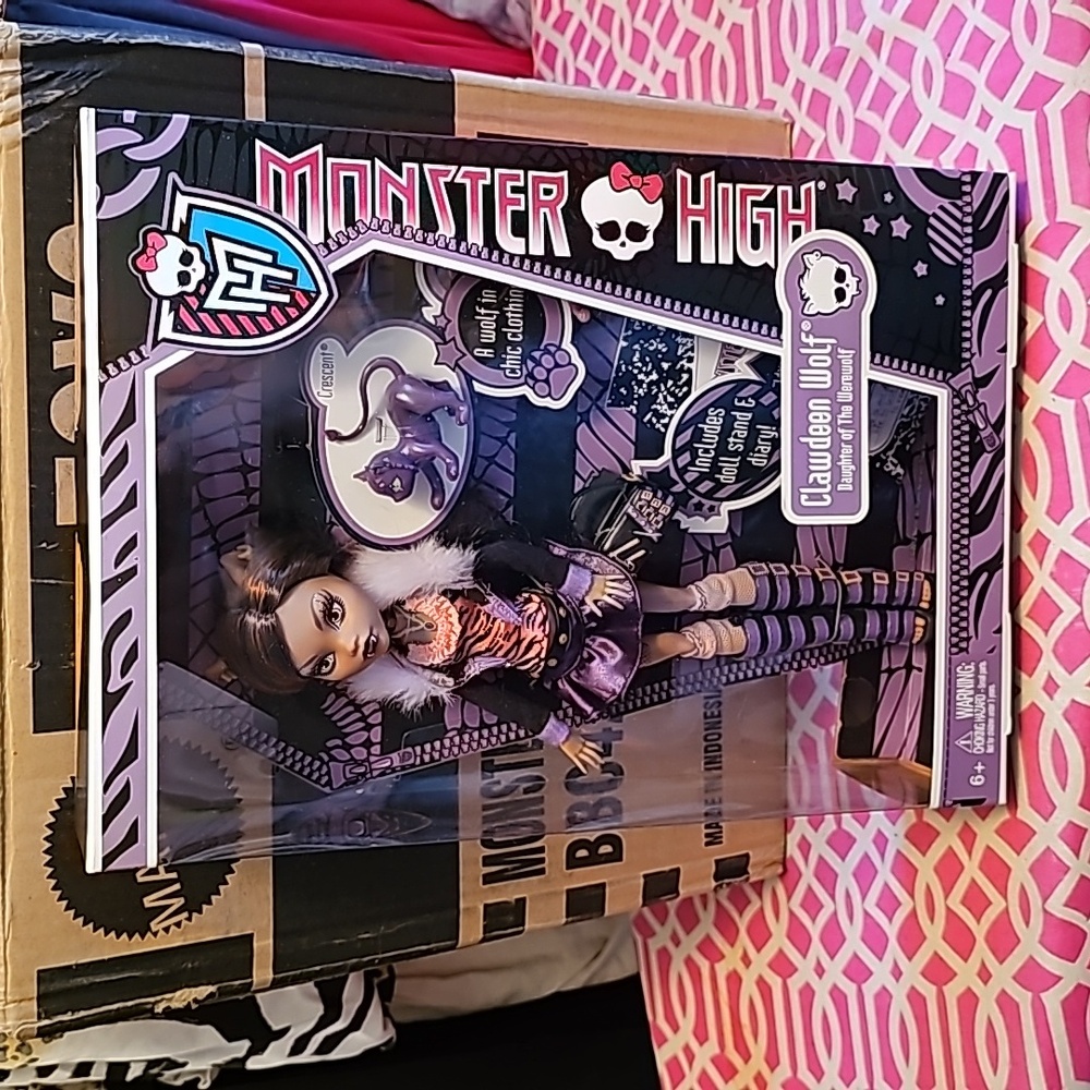Monster High Clawdeen Wolf & Cresent the Cat